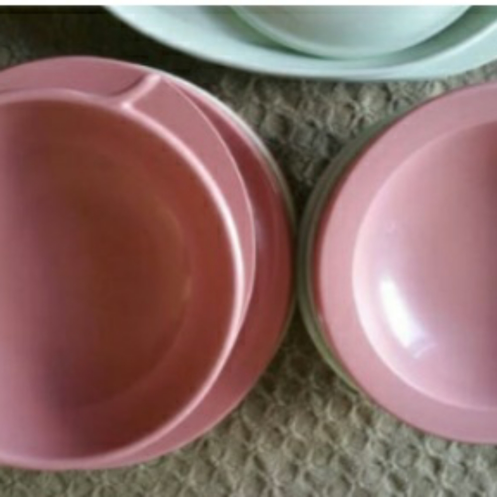 💥 SALE 1960 Boontown NJ Melamine green & pink bowl Plate 13 Pieces - Picture 3 of 4